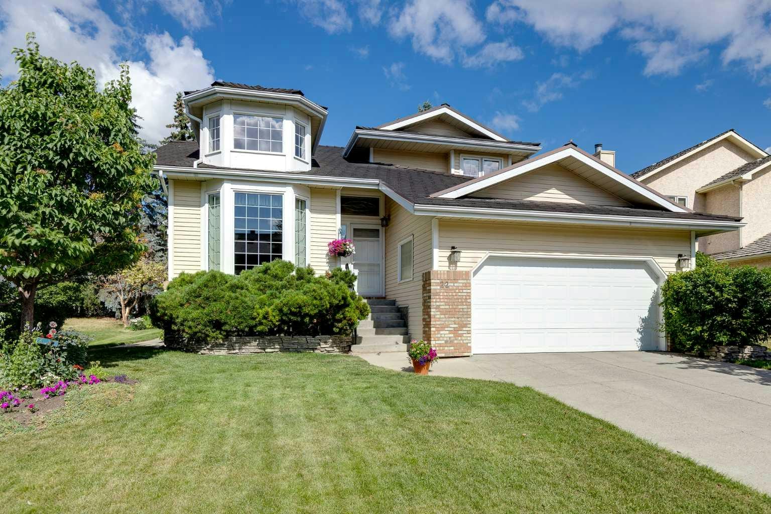 22 Varsity Estates View NW, Calgary, AB, T3B 5J7