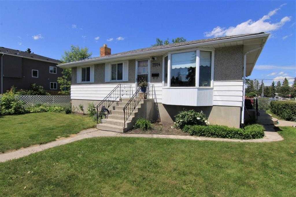 7504 39 Avenue NW, Calgary, AB, T3B 1V3 - 2
