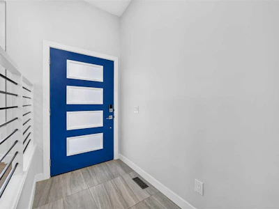 55 Whitehaven Crescent NE - 2