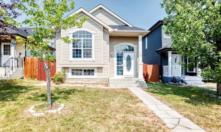 76 Coville Close NE
