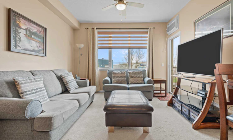 215-43 Sunrise Loop SE