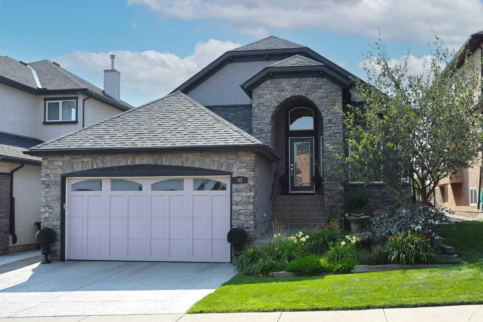 92 Sherwood Rise NW, Calgary, AB, T3R 1P6