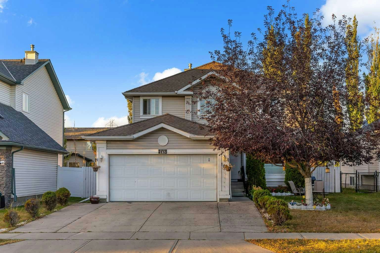 185 West Lakeview Drive, Chestermere, AB, T1X 1K2