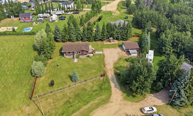 521 Partridge Crescent