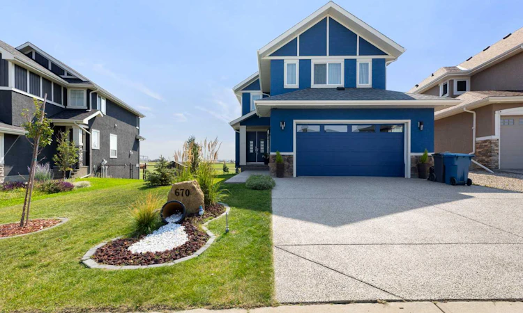 670 Muirfield Crescent