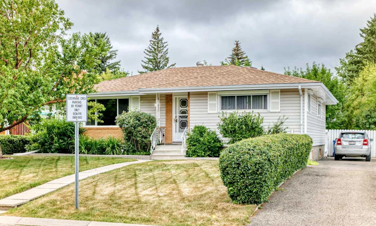 1 Cochrane Crescent