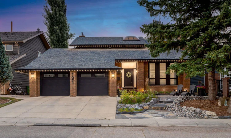 191 Canterville Drive SW