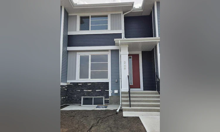 191 Lanark Gate SE
