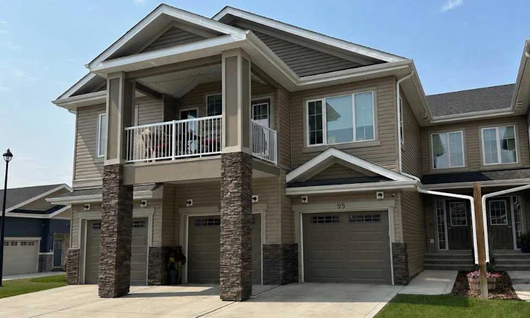 95 Golden Crescent