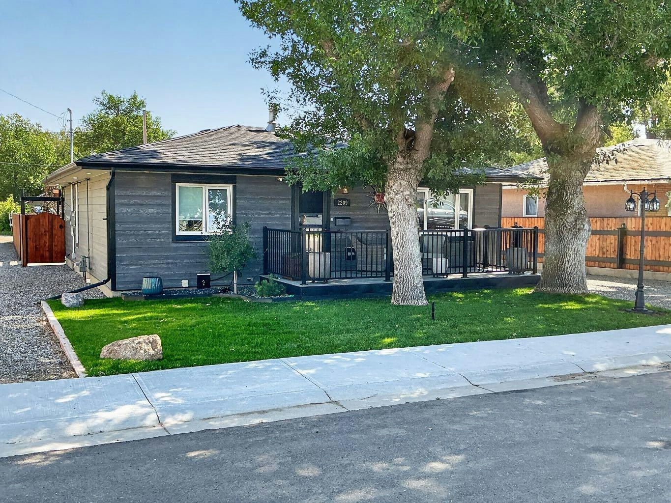 2209 14 Street, Coaldale, AB, T1M 1C7