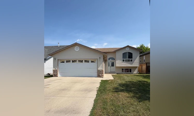 66 Upland Road W