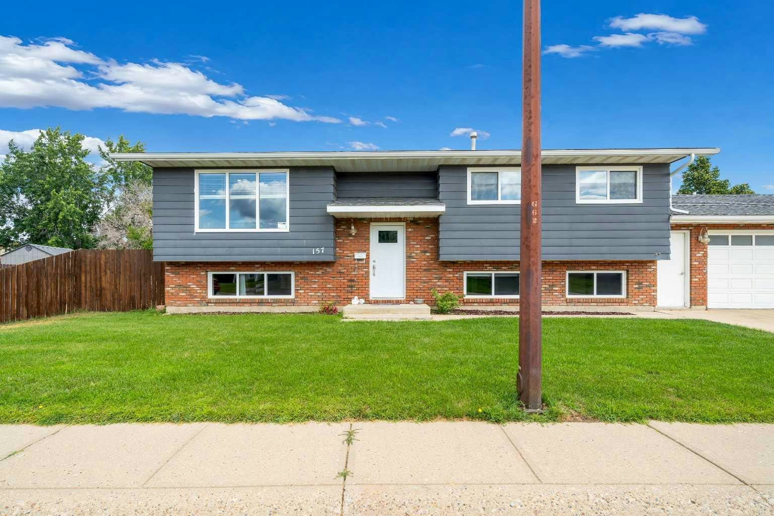 157 Calder Road SE, Medicine Hat, AB, T1B 3L6