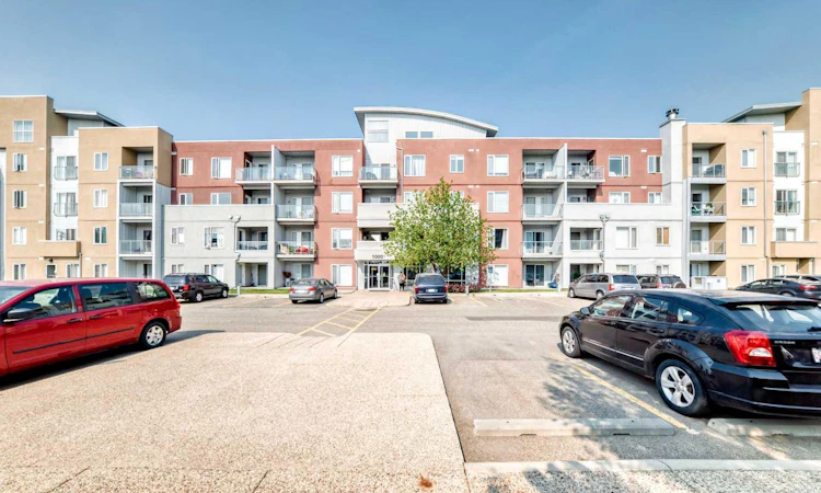 1308-604 East Lake Boulevard NE
