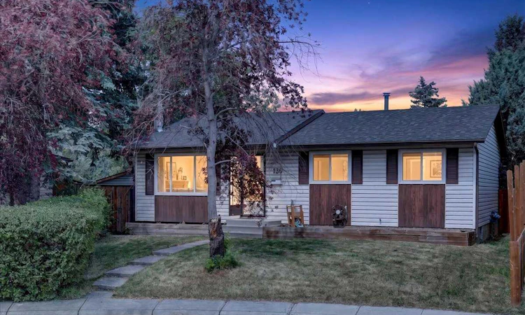136 Templeview Place NE