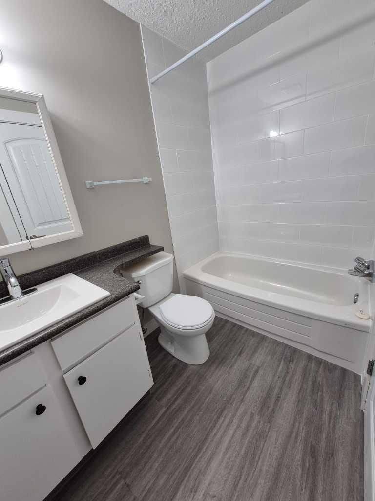 18-10028 105 Avenue, Grande Prairie, AB, T8V 1H1 - 5