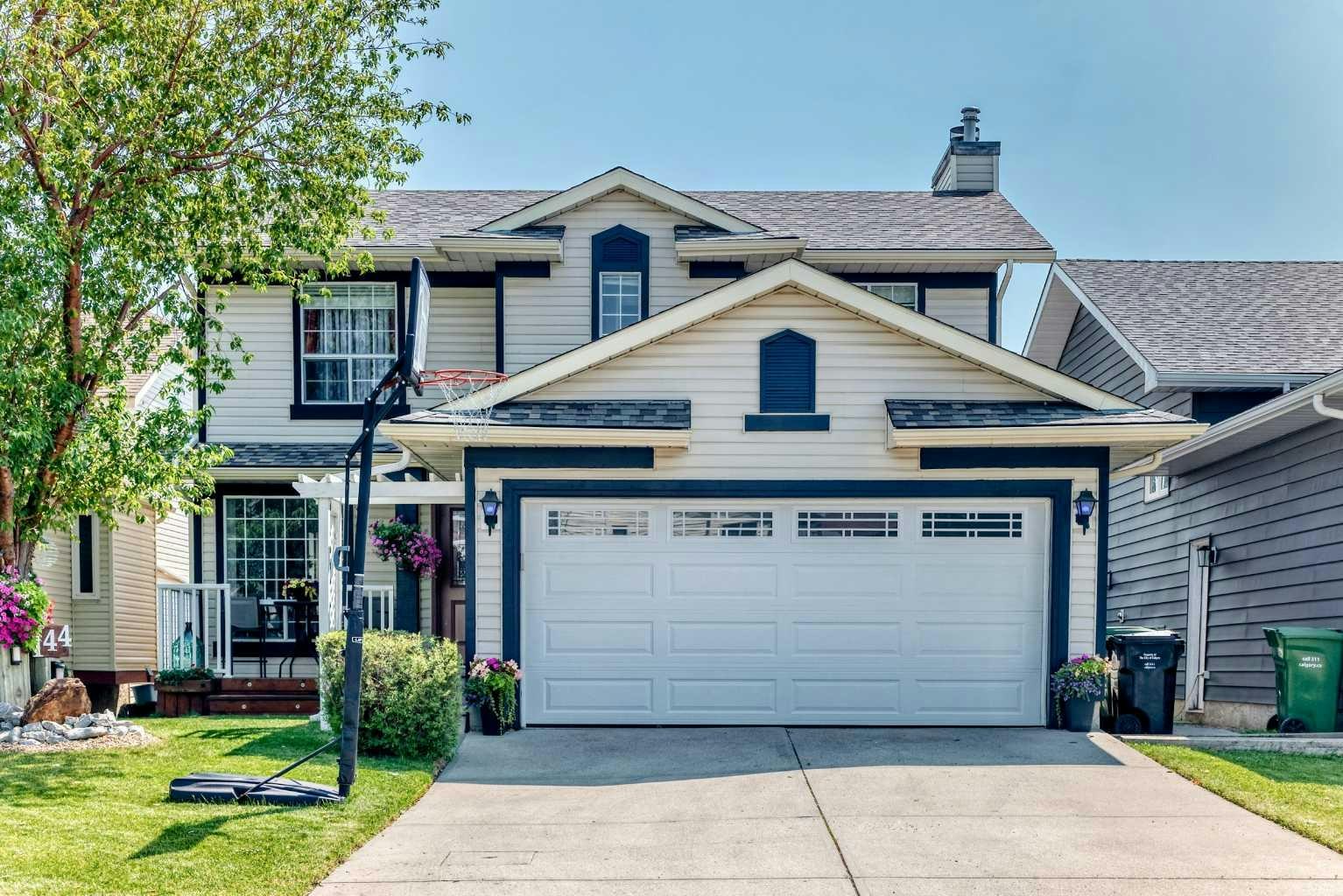 144 Riverstone Crescent SE, Calgary, AB, T2C 4A3