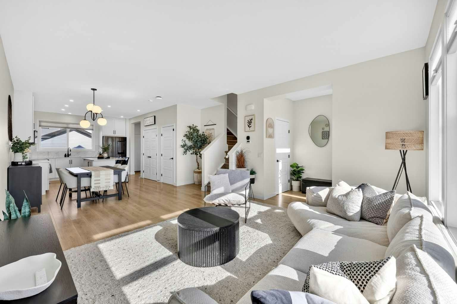 87 Heirloom Boulevard SE, Calgary, AB, T3S 0H2