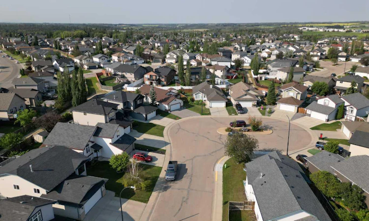 73 Ogilvie Close