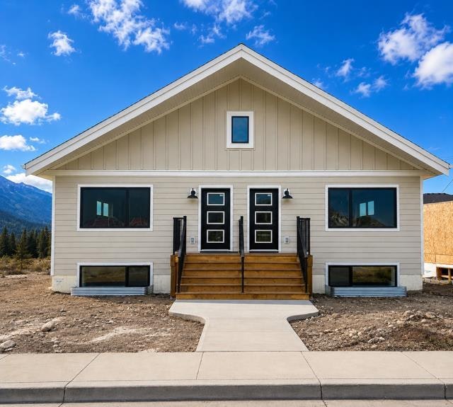 715 A & B Geikie Street, Jasper, AB, T0E 1E0