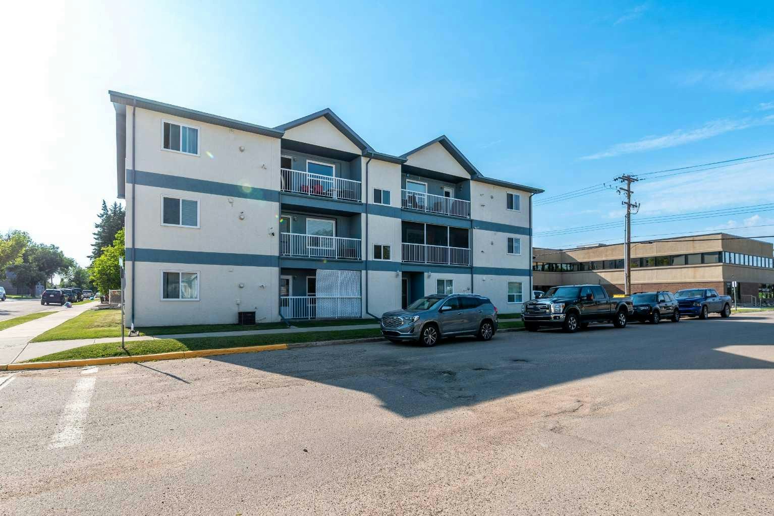 201-5102 47 Street, Lloydminster City West, AB, T9V 0G2
