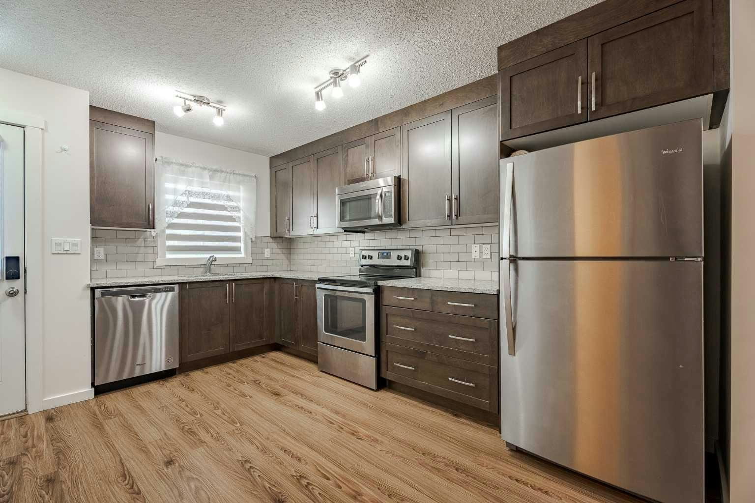 202-2400 Ravenswood View SE, Airdrie, AB, T4A 0V7