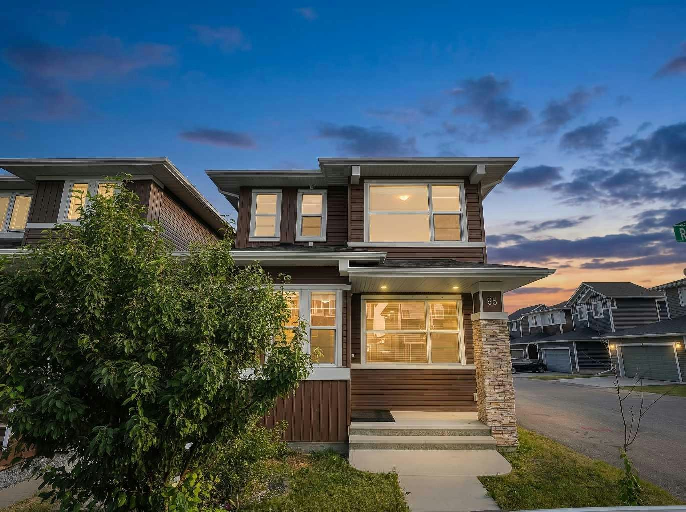 95 Redstone Park NE, Calgary, AB, T3N 0P7