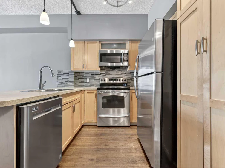 312-205 Riverfront Avenue SW, Calgary, AB, T2P 5K4 - 16