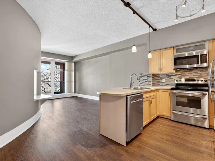 312-205 Riverfront Avenue SW, Calgary, AB, T2P 5K4 - 14