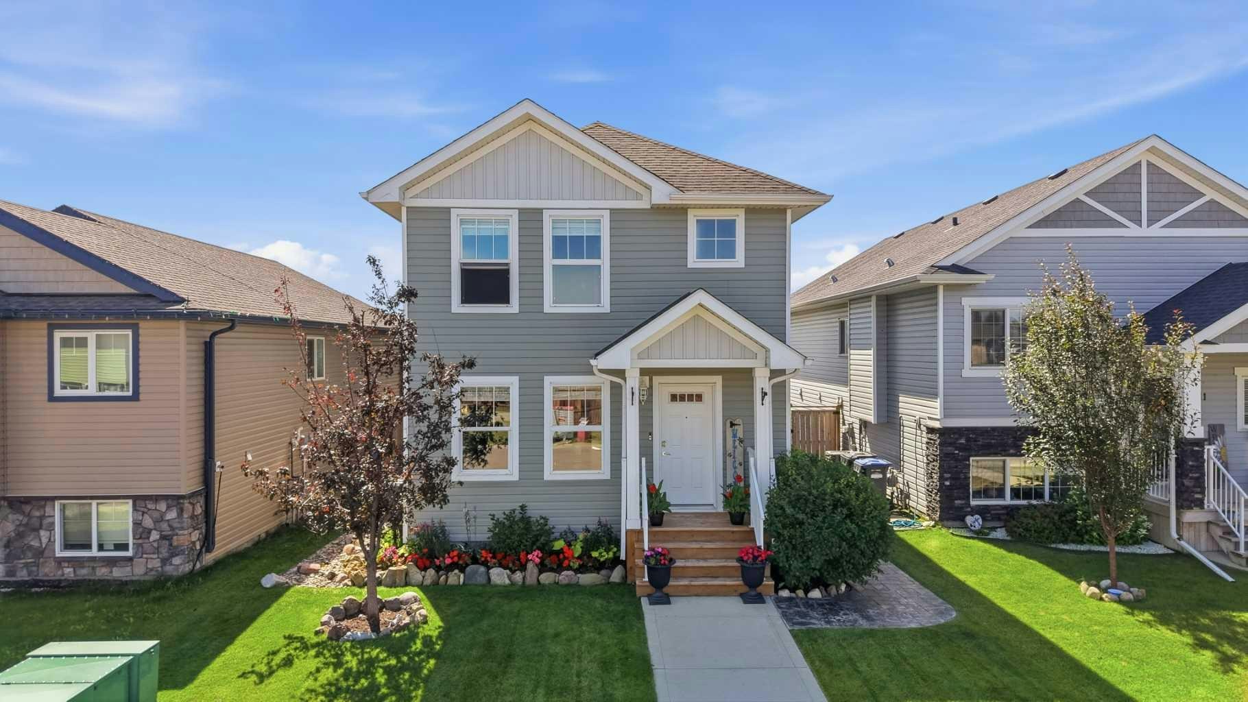 9 Hampton Crescent, Sylvan Lake, AB, T4S 0N2