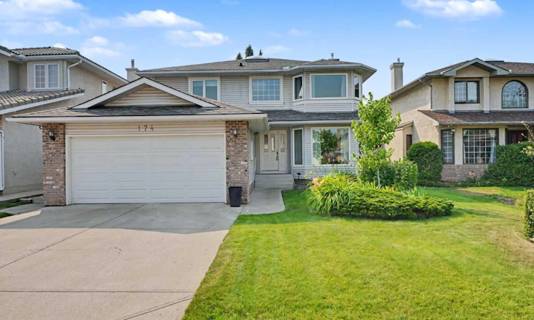 174 Woodpark Circle SW