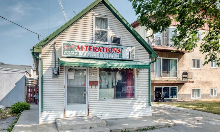 632 Marsh Road NE