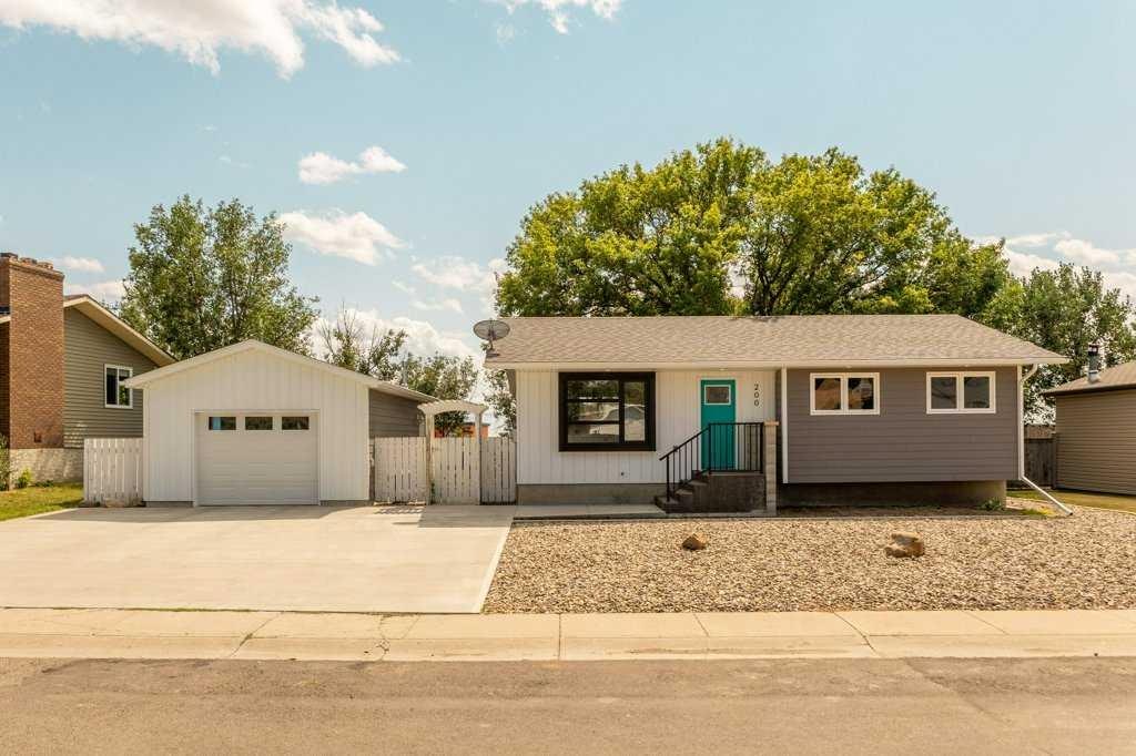 206 Rubie Crescent, Lethbridge, AB, T0L 1S0