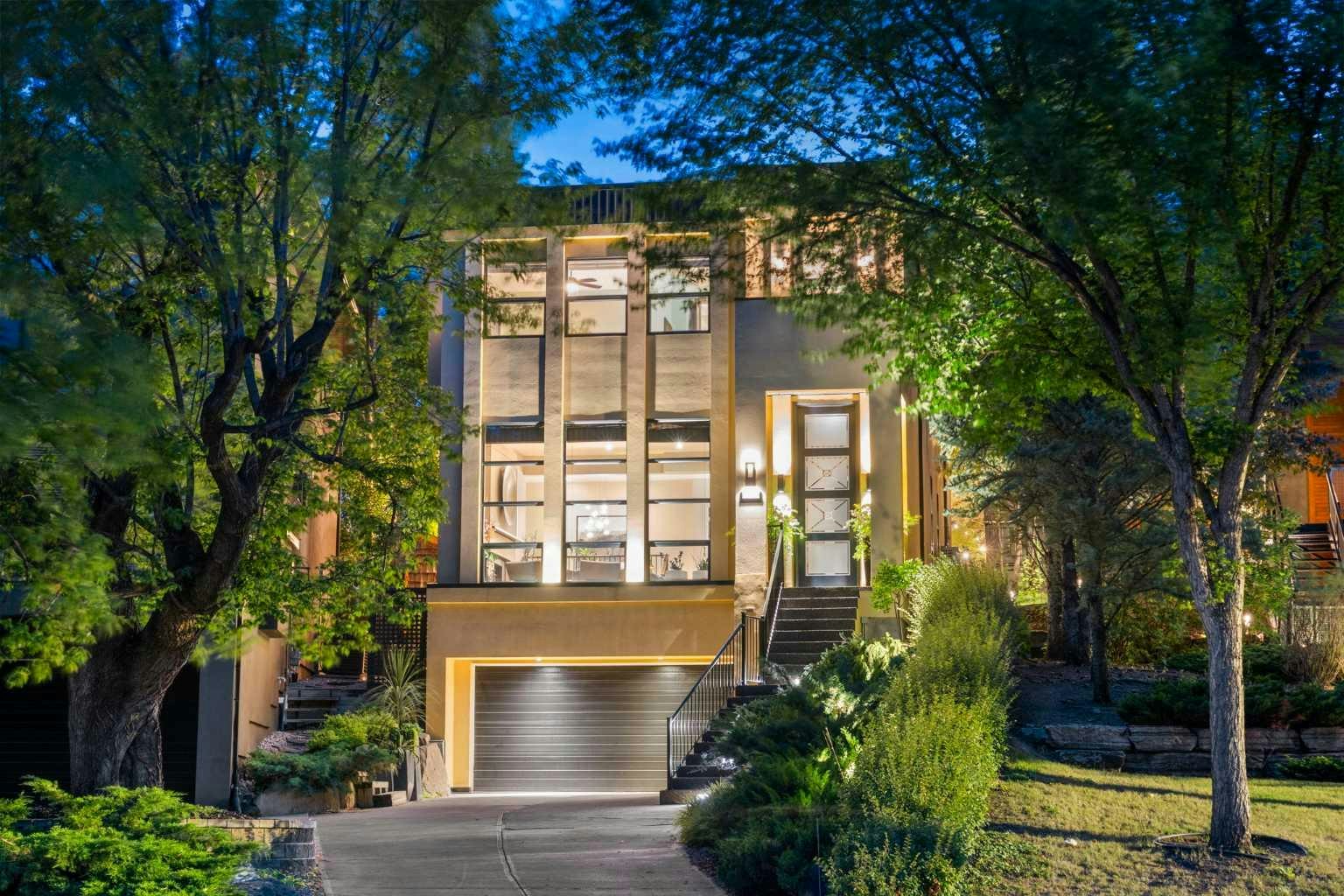 1215 Sifton Boulevard SW, Calgary, AB, T2T 2L2