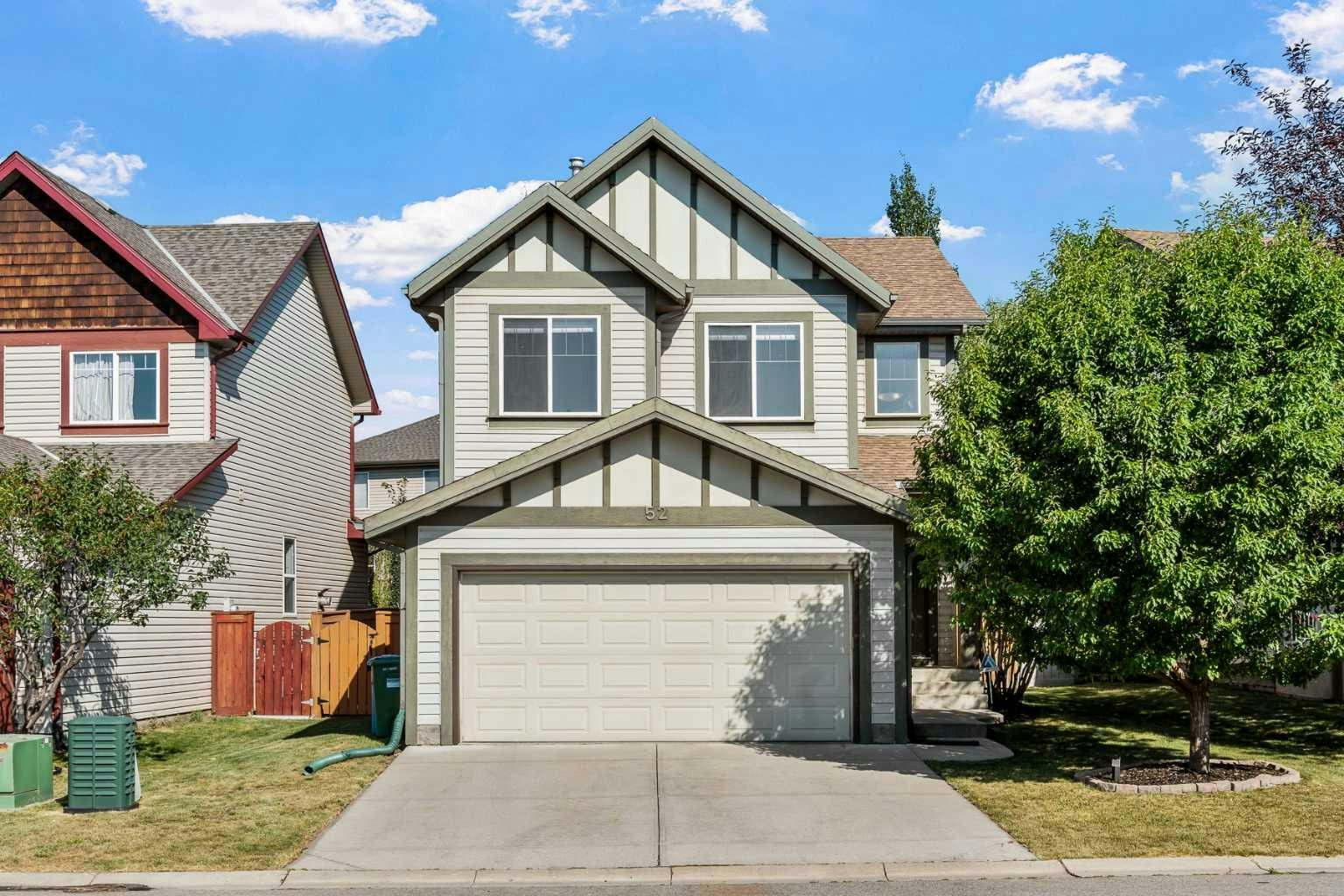 52 Copperfield Close SE, Calgary, AB, T2Z 4L2