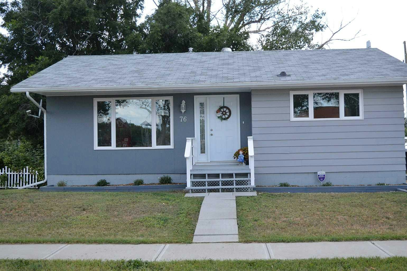 76 Brock Street, Rural Cypress County, AB, T0J 1V0