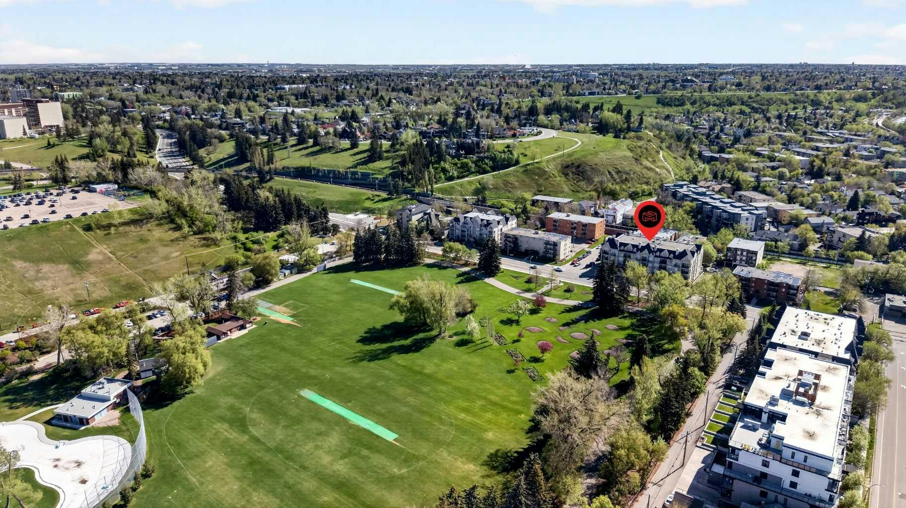 208-630 10 Street NW, Calgary, AB, T2N 1W3