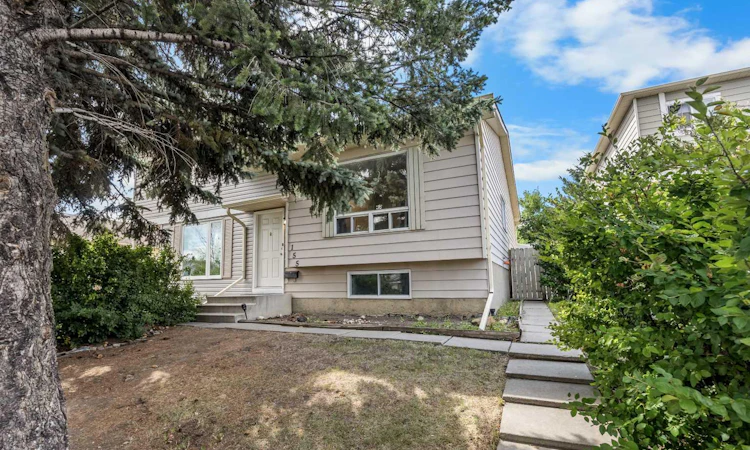 155 Sandarac Way NW