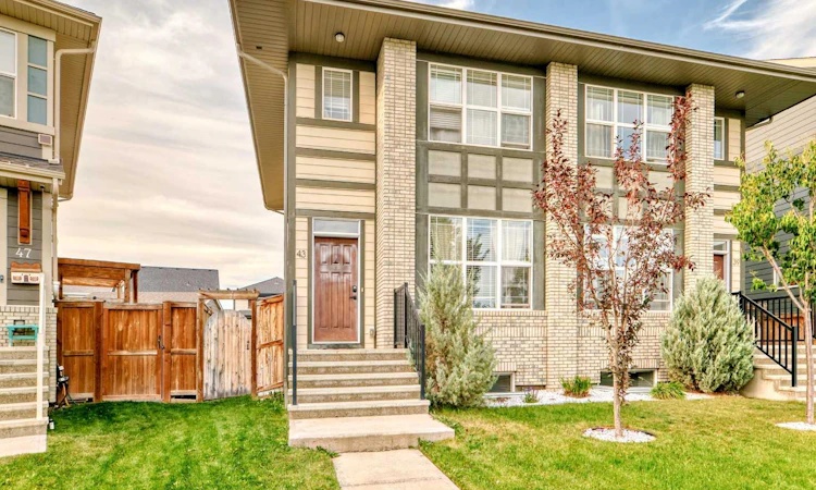 43 Masters Square SE