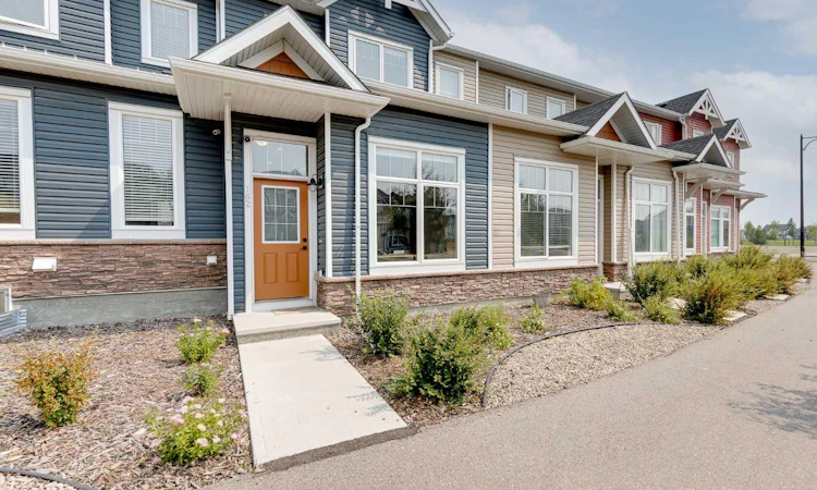 162 Chinook Gate Boulevard SW