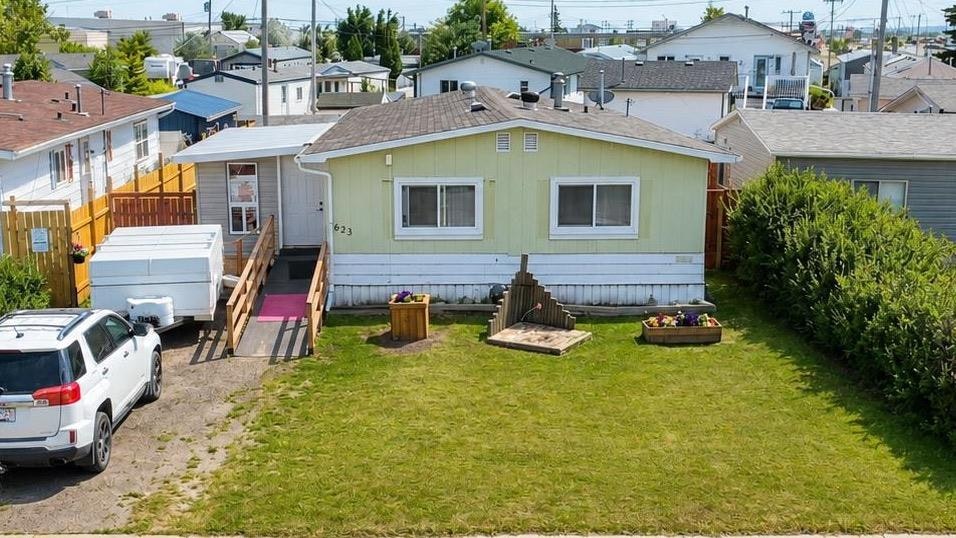 623 5 Avenue W, Hanna, AB, T0J 1P0