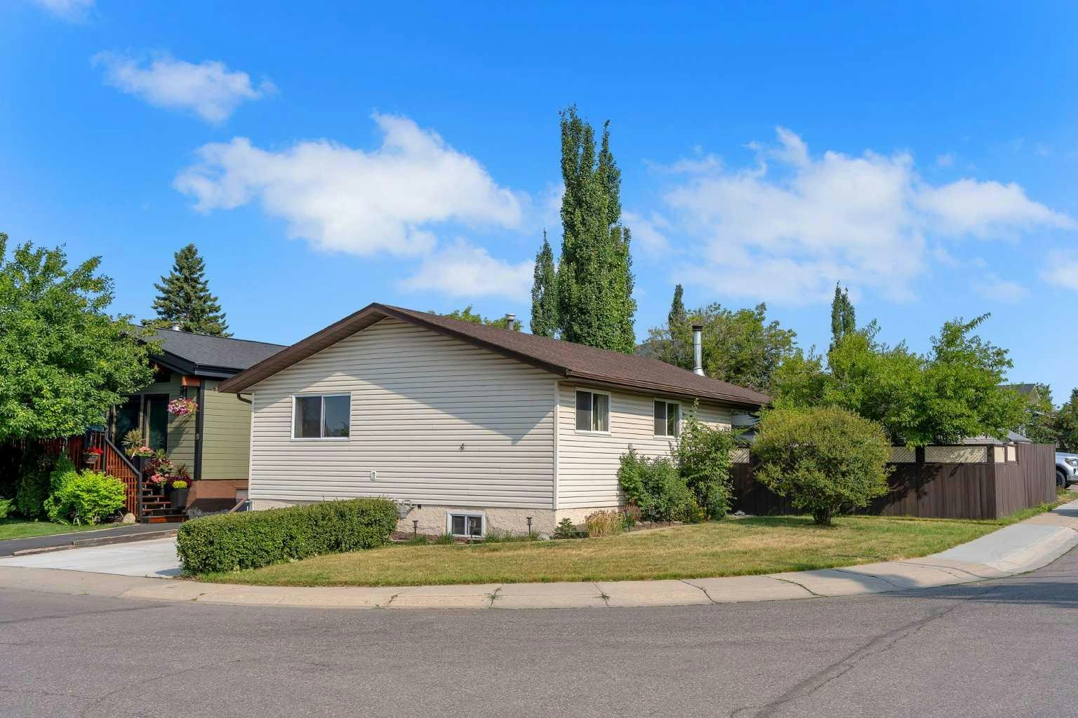 4 Big Springs Green SE, Airdrie, AB, T4A 1L2