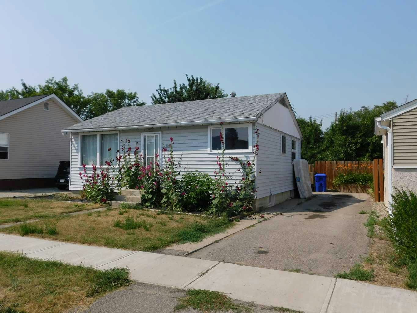 122 44 Avenue W, Claresholm, AB, T0L 0T0