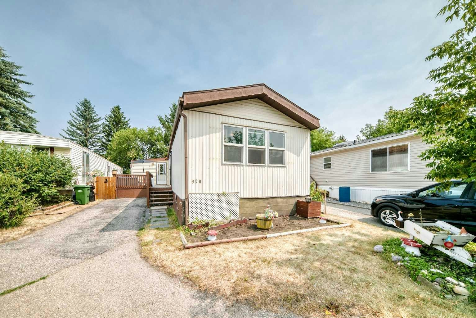 350-3223 83 Street NW, Calgary, AB, T3B 5N9