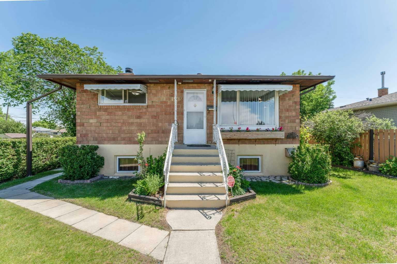 1502 40 Street SE, Calgary, AB, T2A 1K2