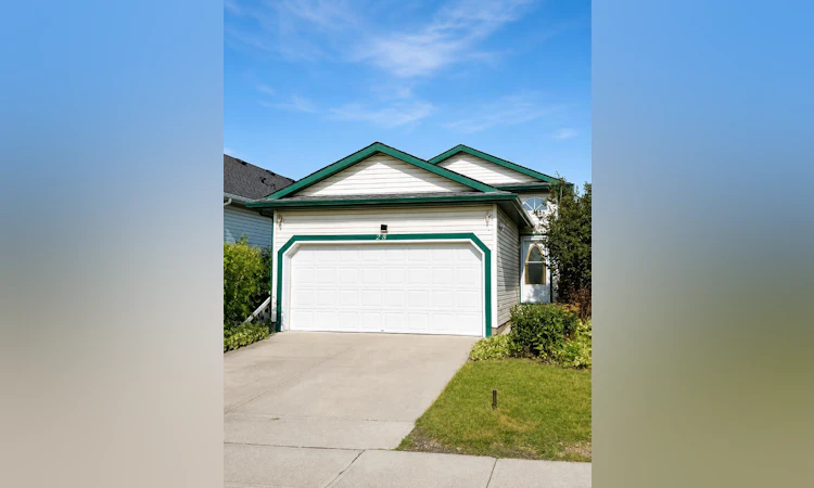 23 San Diego Manor NE
