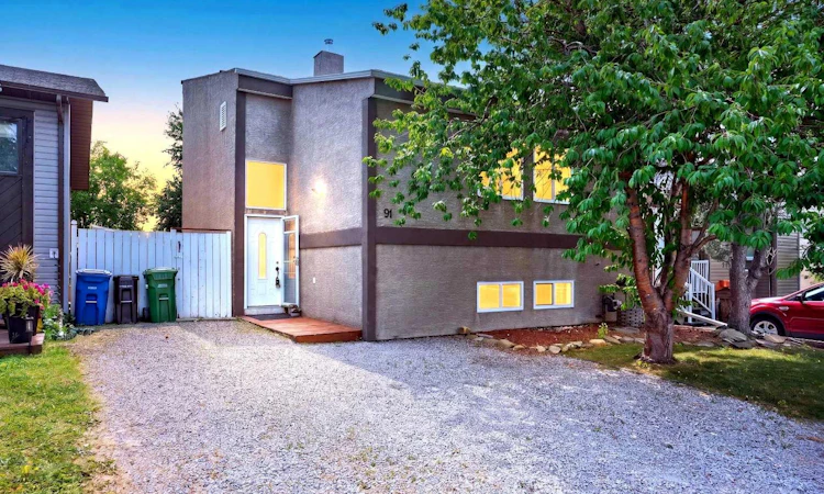 91 Emberdale Way SE