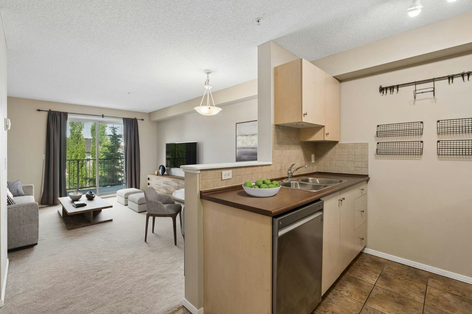 1305-8 Bridlecrest Drive SW, Calgary, AB, T2Y 0H6