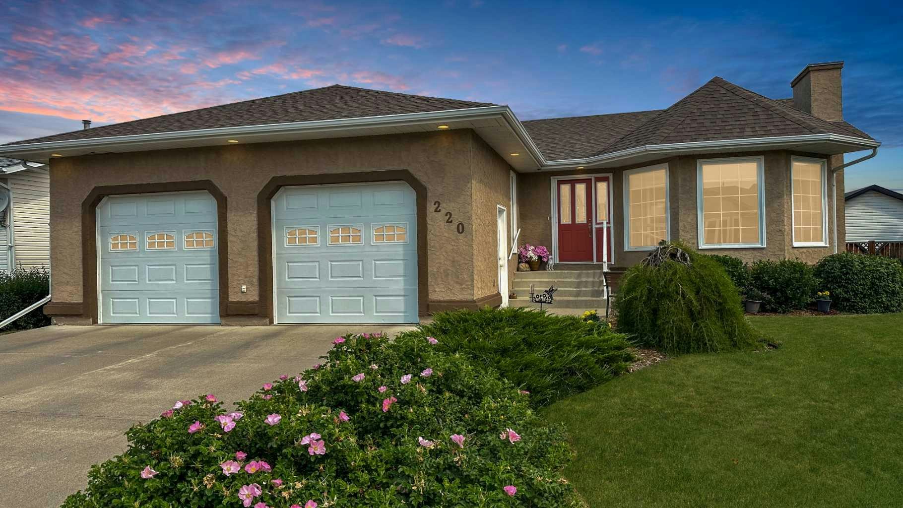 220 10 Avenue NE, Sundre, AB, T0M 1X0