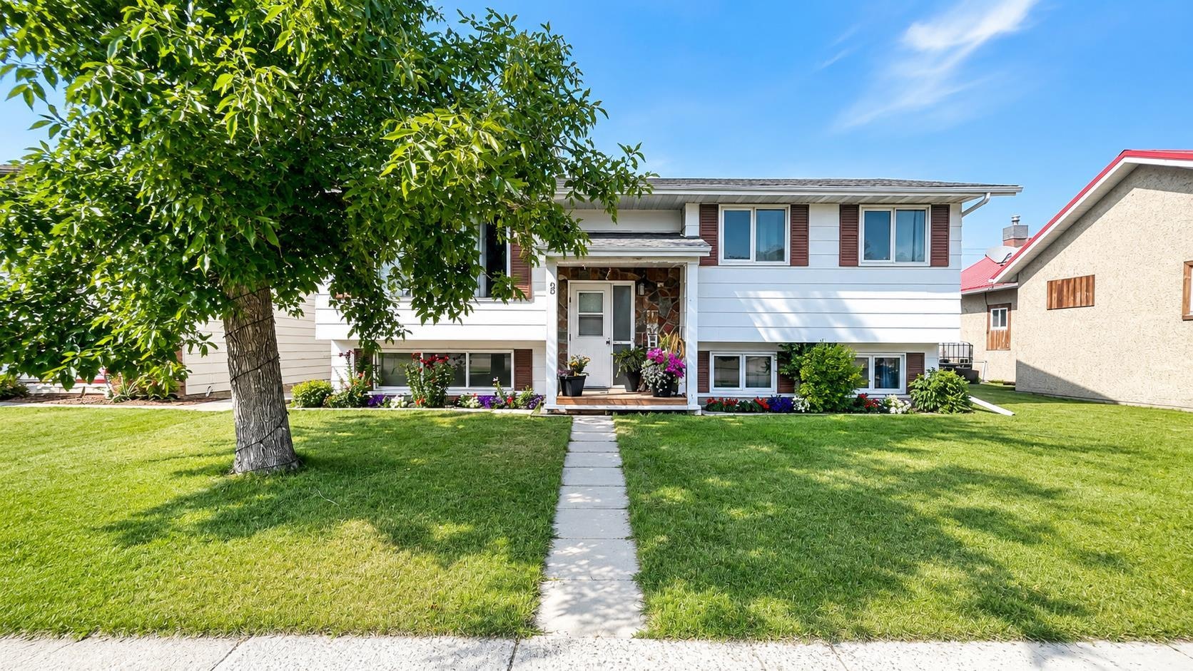 308 4th Ave W, Hanna, AB, T0J 1P0