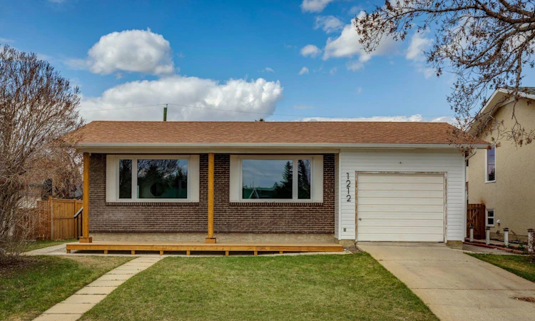 1212 Lake Sylvan Drive SE